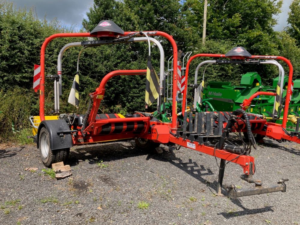 Kuhn RW1810 Round Bale Wrapper